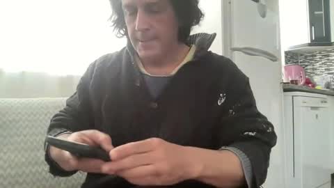 Snapshot of alphandre chatting on 02.05.25 AlphAndre online show from 02.05.25