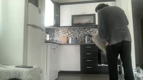 Snapshot of alphandre chatting on 03.08.25 AlphAndre online show from 03.08.25