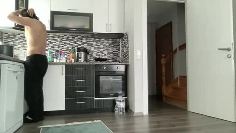 Snapshot of alphandre chatting on 03.09.25 AlphAndre online show from 03.09.25