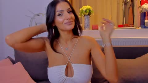 Snapshot of alphaqueenx chatting on 12.01.25 Michelle online show from 12.01.25