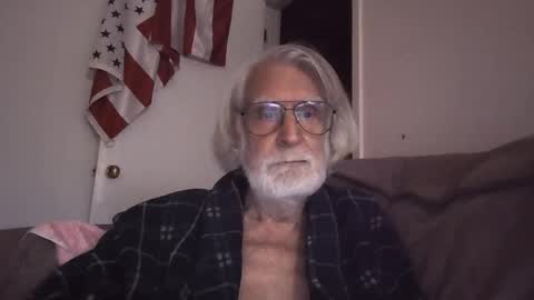 AlphaUniform online show from 04.19.26