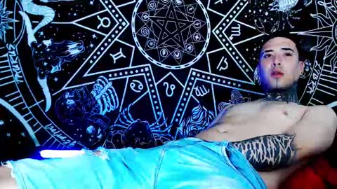 Snapshot of alptraum_boy chatting on 11.12.25 alptraum_boy online show from 11.12.25