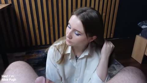 Snapshot of alpugh chatting on 09.25.25 Woland  Alice Pugh online show from 09.25.25