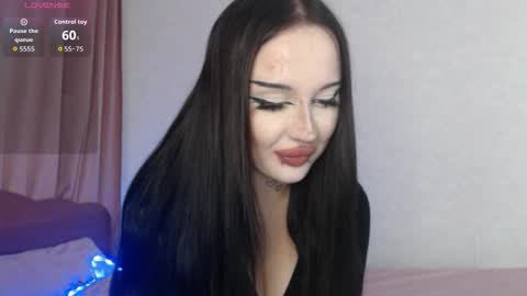 Snapshot of alter3566 chatting on 10.13.25 Alter online show from 10.13.25