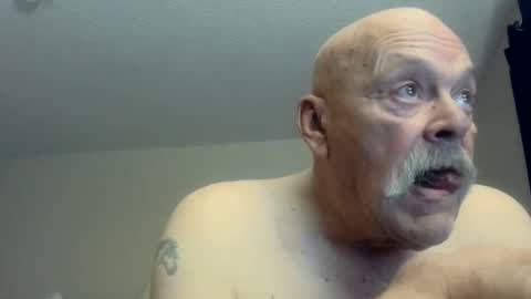 Snapshot of altoplay69 chatting on 10.19.25 altoplay69 online show from 10.19.25