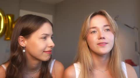 Snapshot of aluntick chatting on 04.21.26 Amelia NEXT STREAM online show from 04.21.26
