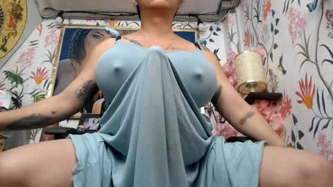 SARAHEYHEYHUGECOCK online show from 02.03.25
