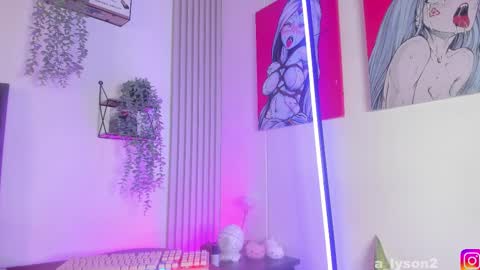 Im back 3 follow me on instagram  na misuan online show from 02.17.25