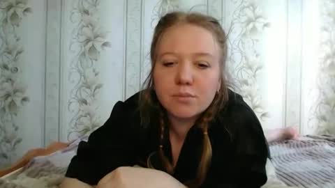 Snapshot of alya764770 chatting on 04.26.26 alya764770 online show from 04.26.26