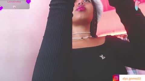 Snapshot of alya_gomez chatting on 02.02.25 online show from 02.02.25