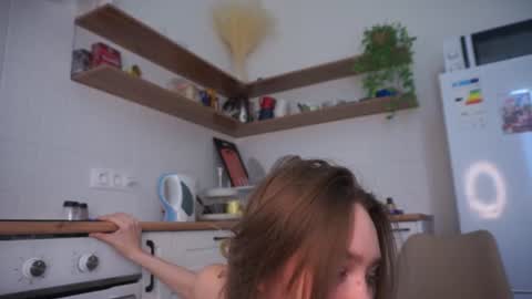 Snapshot of alyasky_ chatting on 07.28.26 alyasky_ online show from 07.28.26