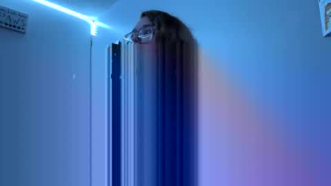 Snapshot of alyssa6960545 chatting on 09.18.25 Lily online show from 09.18.25