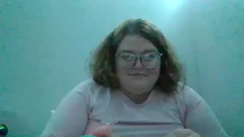 Snapshot of alyssa6960545 chatting on 10.29.25 Lily online show from 10.29.25