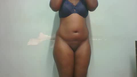 Snapshot of am_creme_delight chatting on 05.23.26 am_creme_delight online show from 05.23.26