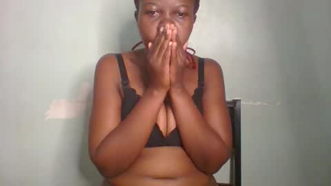 Snapshot of am_creme_delight chatting on 05.31.26 am_creme_delight online show from 05.31.26