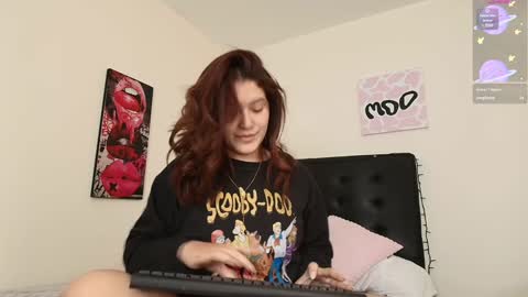 Snapshot of amabella_w chatting on 01.04.25 Isabella online show from 01.04.25