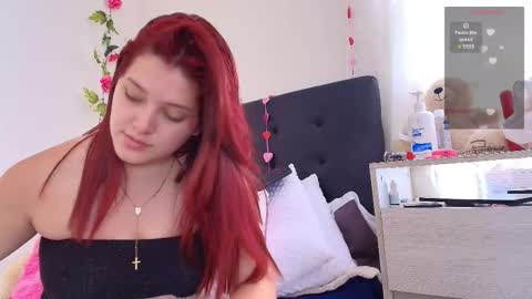 Snapshot of amabella_w chatting on 09.08.25 Isabella online show from 09.08.25