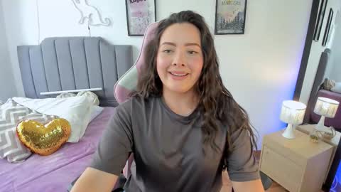 Snapshot of amaia_monet chatting on 03.04.26 Hi Im AmaiaHelp me reach 100 likes online show from 03.04.26