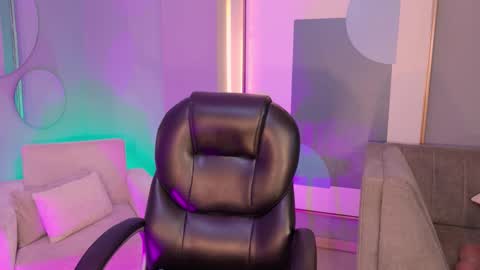 Snapshot of amaiahaywood chatting on 10.21.25 Amaia Haywood online show from 10.21.25