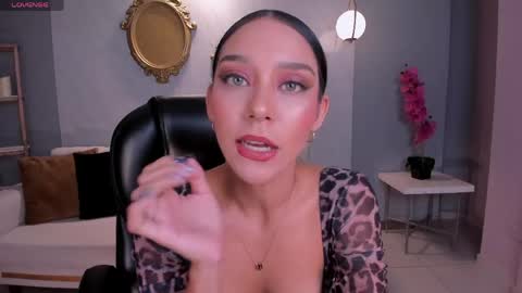 Amalia cruss online show from 05.14.26