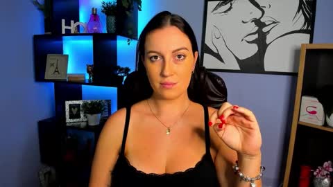 Amanda online show from 11.17.25