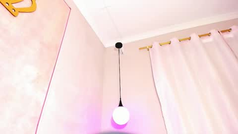 Amanda Marcuzzi  online show from 10.25.25