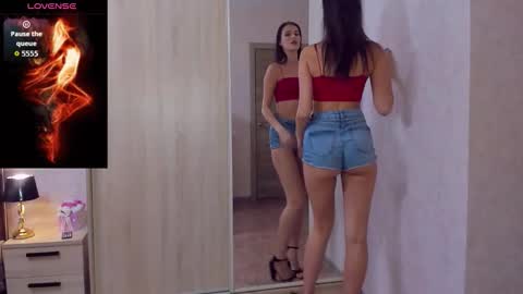 Snapshot of amandaair chatting on 09.22.25 AmandaAir online show from 09.22.25