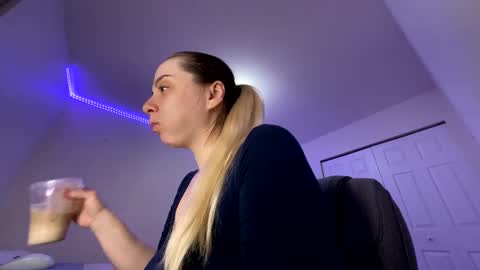 Snapshot of amandainbloom chatting on 03.02.25 Amanda online show from 03.02.25