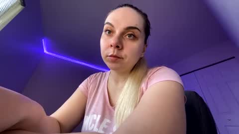 Snapshot of amandainbloom chatting on 03.03.25 Amanda online show from 03.03.25