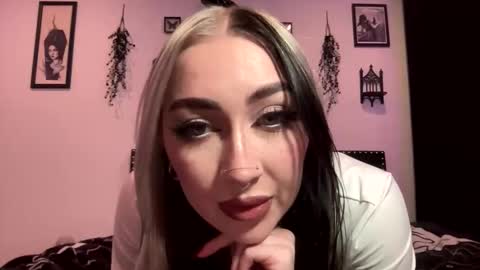 AmandaVamp online show from 12.04.25