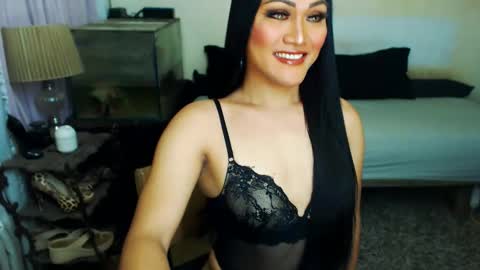 Suzie online show from 10.07.25