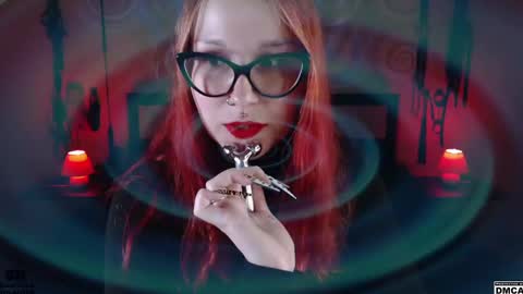 Snapshot of amanita__pantherina chatting on 12.09.24 Goddess Amanita online show from 12.09.24