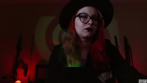 Snapshot of amanita__pantherina chatting on 12.18.24 Goddess Amanita online show from 12.18.24