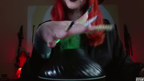 Snapshot of amanita__pantherina chatting on 12.18.24 Goddess Amanita online show from 12.18.24