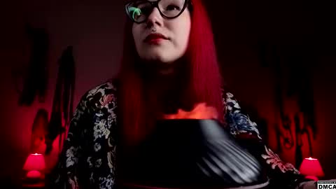 Snapshot of amanita__pantherina chatting on 09.10.25 Goddess Amanita online show from 09.10.25