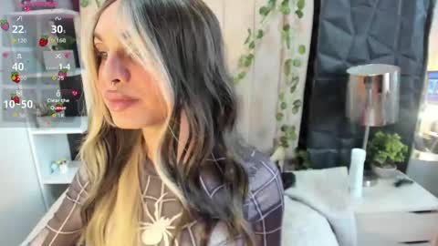 Snapshot of amapola_hs chatting on 04.22.26 amapola_hs online show from 04.22.26