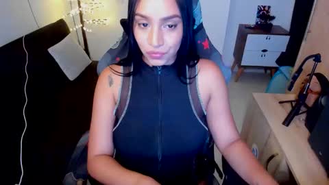 Amara Lux online show from 02.13.26