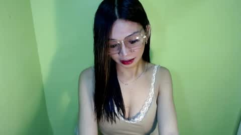 Snapshot of amarabellax chatting on 07.23.26 BELLA online show from 07.23.26