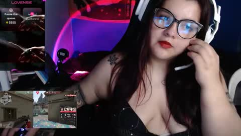 Snapshot of amaralof chatting on 11.21.25 amaralof online show from 11.21.25