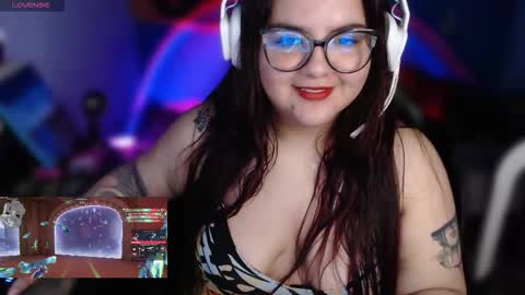 Snapshot of amaralof chatting on 11.29.25 amaralof online show from 11.29.25