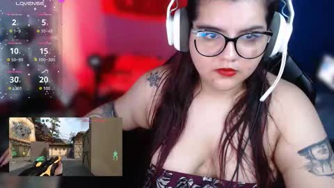 Snapshot of amaralof chatting on 12.13.25 amaralof online show from 12.13.25