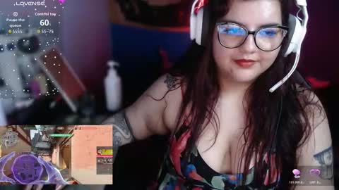 Snapshot of amaralof chatting on 12.21.25 amaralof online show from 12.21.25