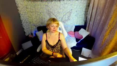 Sofia online show from 04.14.26