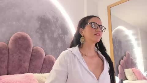   online show from 07.05.26