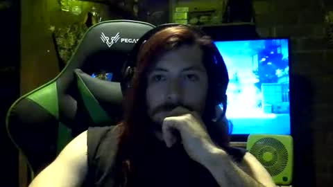 Snapshot of amaru_bf_experience chatting on 11.27.25 Amaru online show from 11.27.25