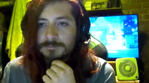 Snapshot of amaru_bf_experience chatting on 12.02.25 Amaru online show from 12.02.25