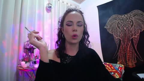 Snapshot of amatista_riveera chatting on 01.06.25 Amatista  Next stream 9 DEC 1 PM COLOMBIAN TIME  miss u and love u online show from 01.06.25