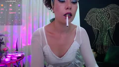 Snapshot of amatista_riveera chatting on 09.11.25 Amatista  Next stream 9 DEC 1 PM COLOMBIAN TIME  miss u and love u online show from 09.11.25