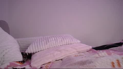 Snapshot of amazing_agness chatting on 03.10.25 amazing_agness online show from 03.10.25