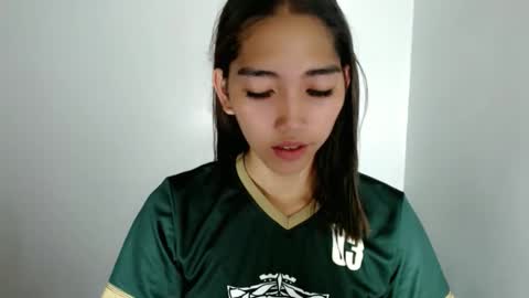 Snapshot of amazing_gracexx chatting on 05.17.26 CALL ME GRACE online show from 05.17.26